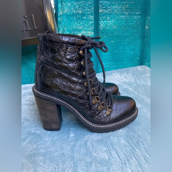 Diesel Leather Hiker Tekny Bootie Black Faux Croc Block Heel Womens - Picture 1 of 9